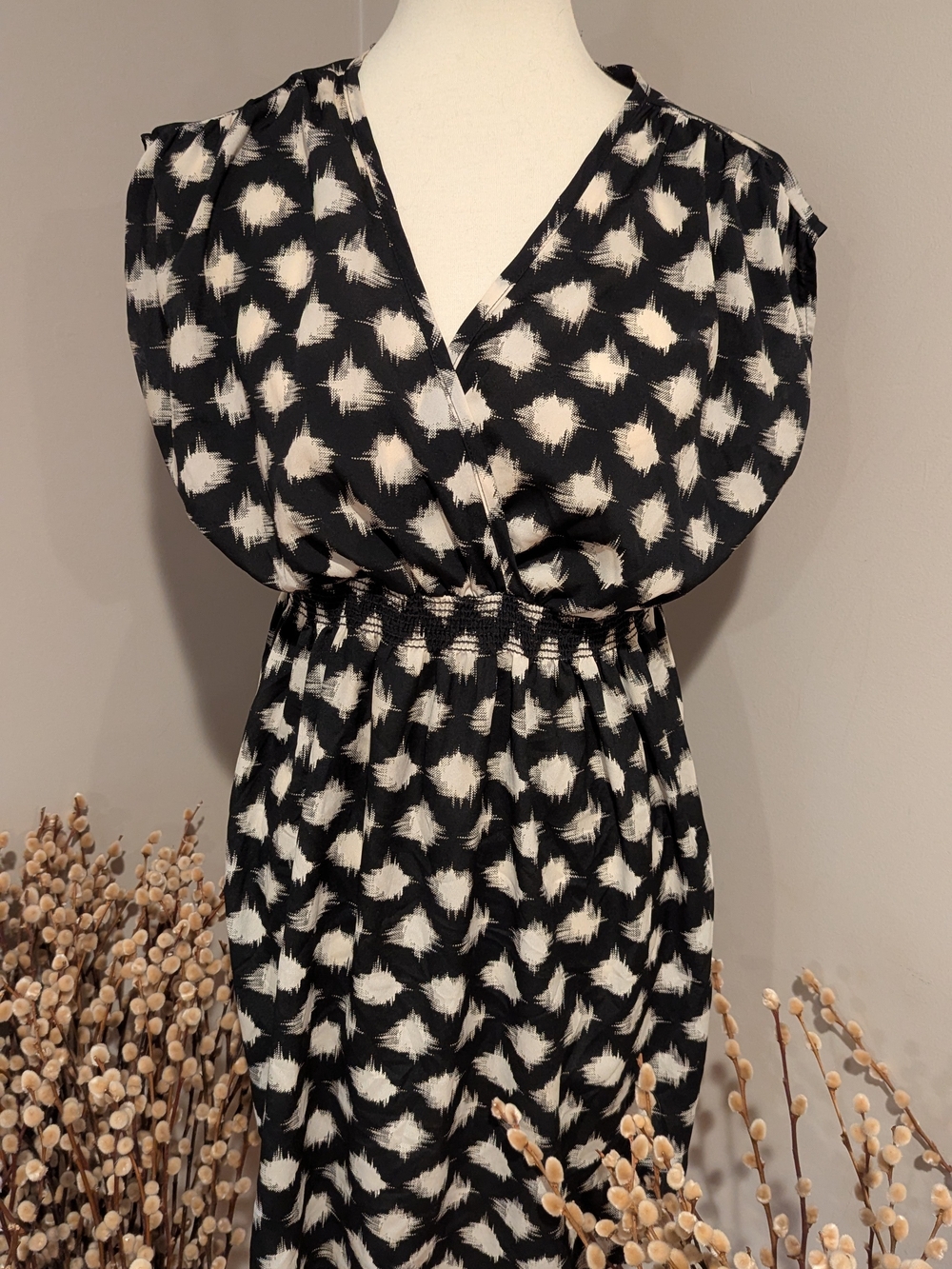 Soprano Black and White Abstract Floral Blouse